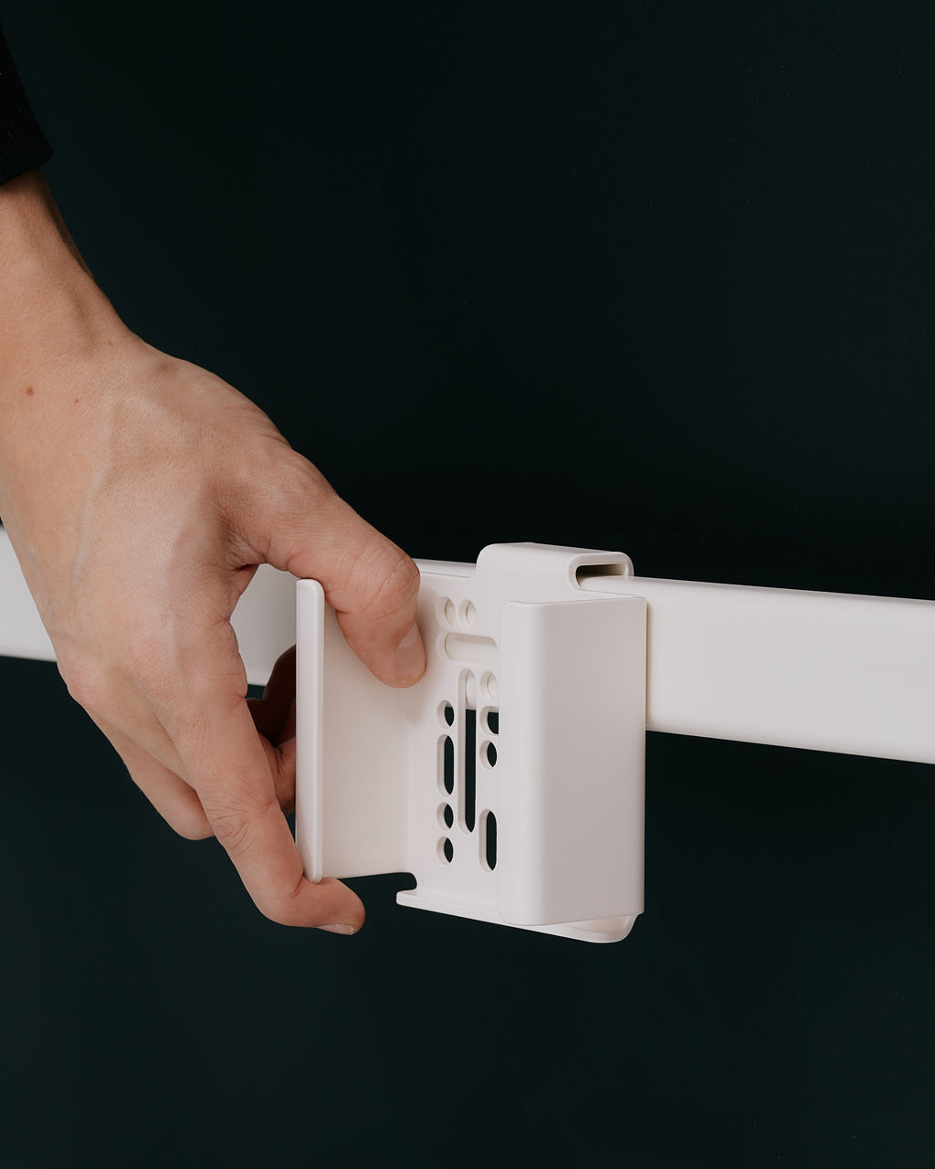 Pedestal Apple TV 4K Mount Mounts 015 Bubble Gum