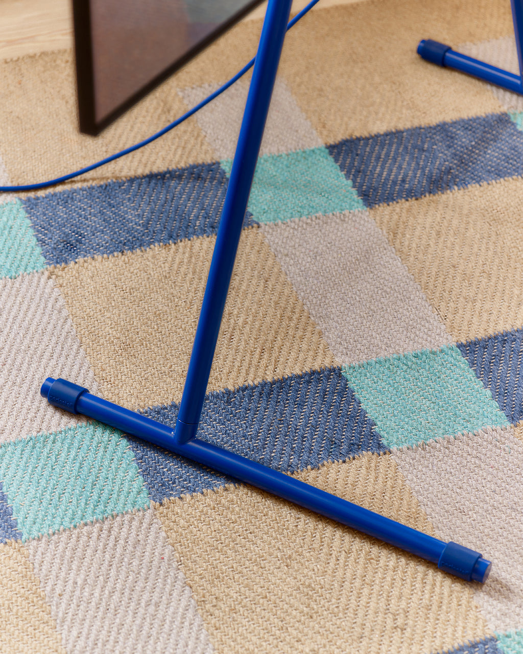 Pedestal Power Cable 7.5 UK Cables 006 Ultra Marine