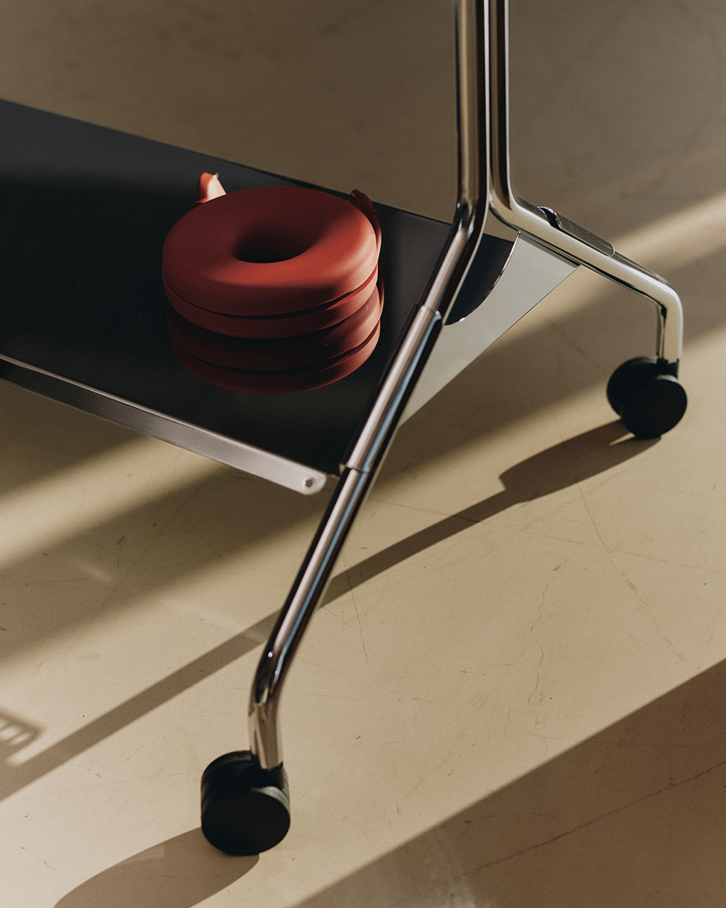 Pedestal Cable Bagel Cable Managers 043 Burnin' Red