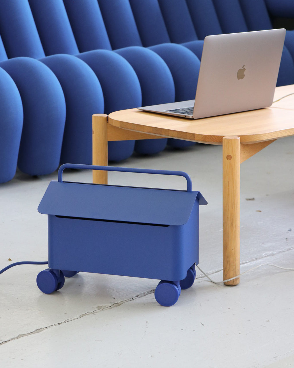 Pedestal Cable Villa Power Accessories 006 Ultra Marine