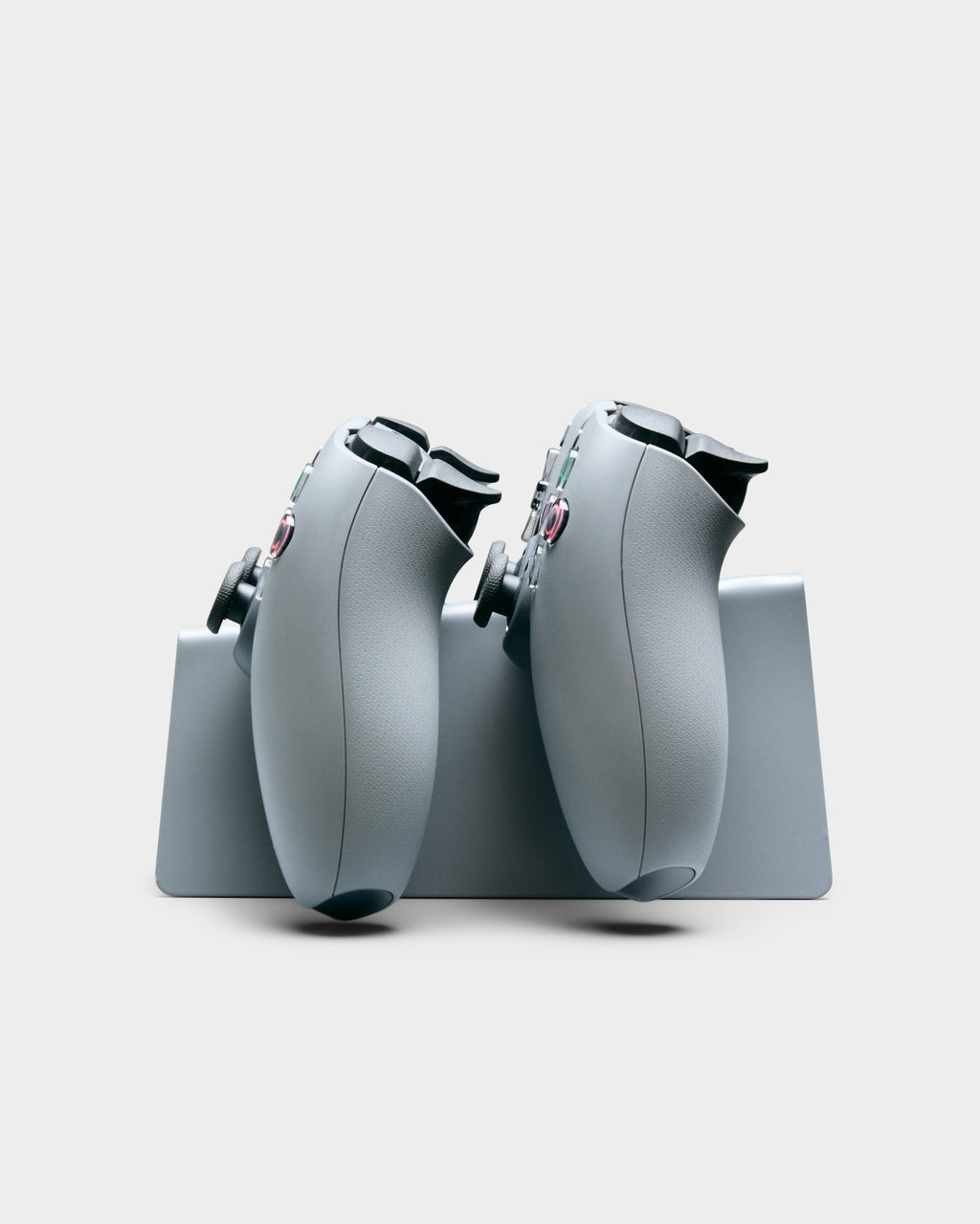 Pedestal PlayStation® | Pedestal – Moon Legacy Edition TV Stands 041 Legacy Gray