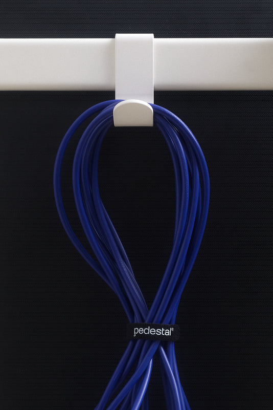 Pedestal Power Cable 7.5 UK Cables 006 Ultra Marine