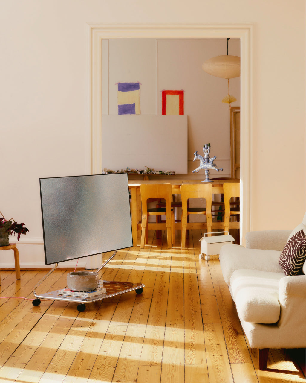 Pedestal Power Cable 7.5 UK Cables 015 Bubble Gum